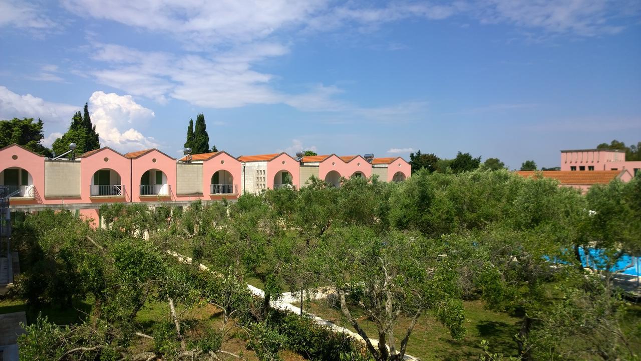 Family Village Otranto Alimini Buitenkant foto